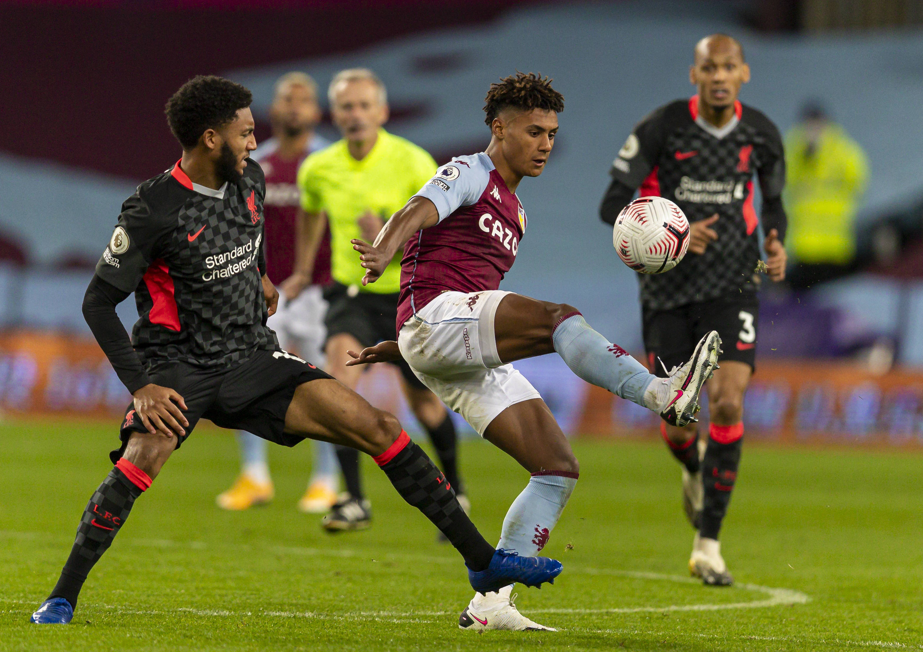 随着转会窗 随着转会窗