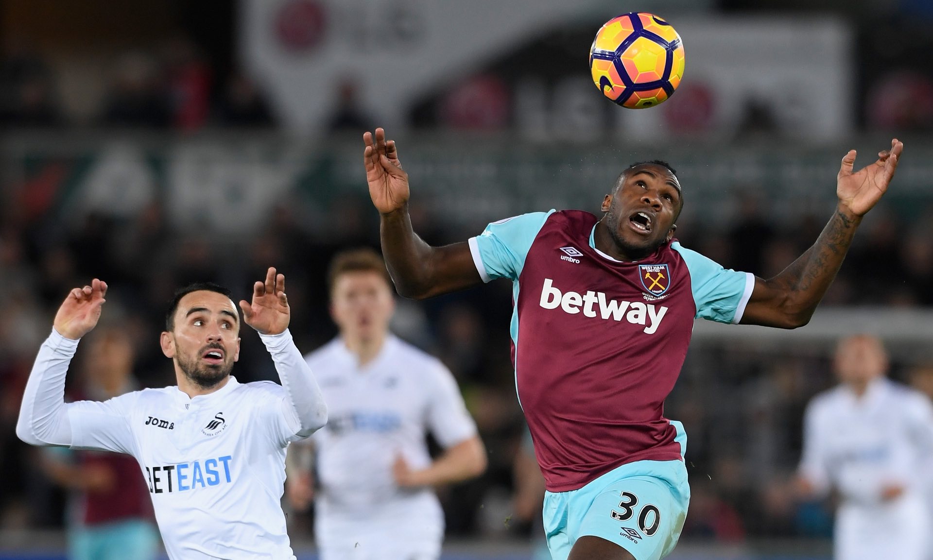 都在其中扮 都在其中扮