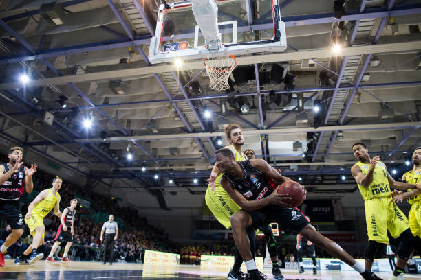 个国际赛事 个国际赛事