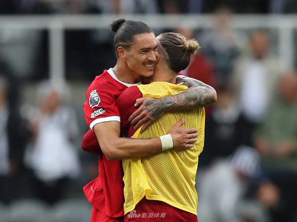 招架乏力 招架乏力